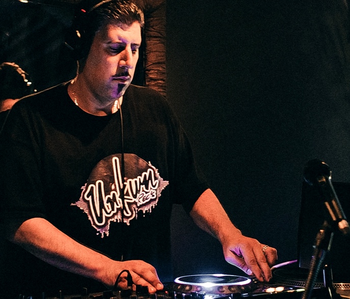DJ Victor Simonelli